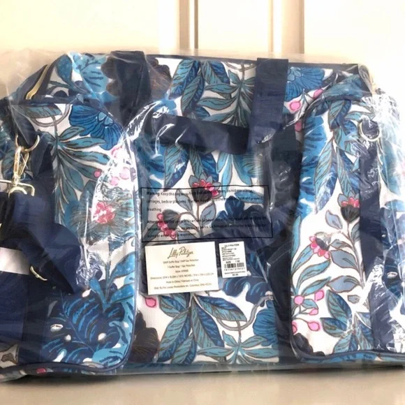 NWT Lilly Pulitzer Travel Bag Set, Duffle, Tote, and Pouch - Picture 3 of 8